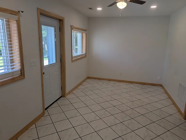 421 West St #3 — Photo 4