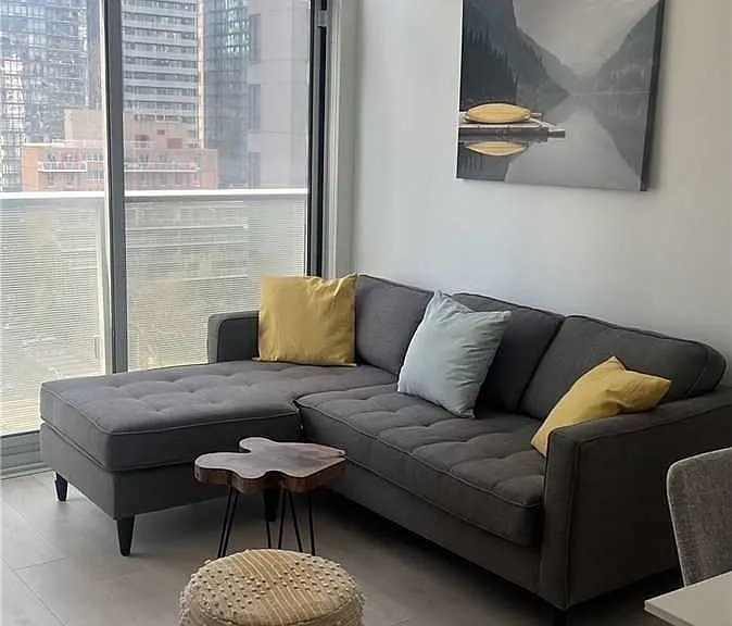 501 Yonge St #805 — Photo 6