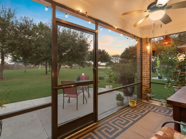 2963 Cone Flower Dr, Richmond, TX 77469