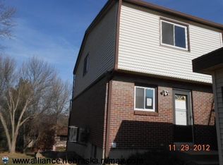 2120 Sandstone Rd, Lincoln, NE 68512