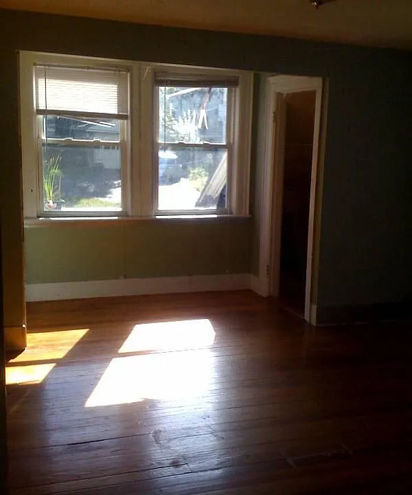 11 Glade Ave #2