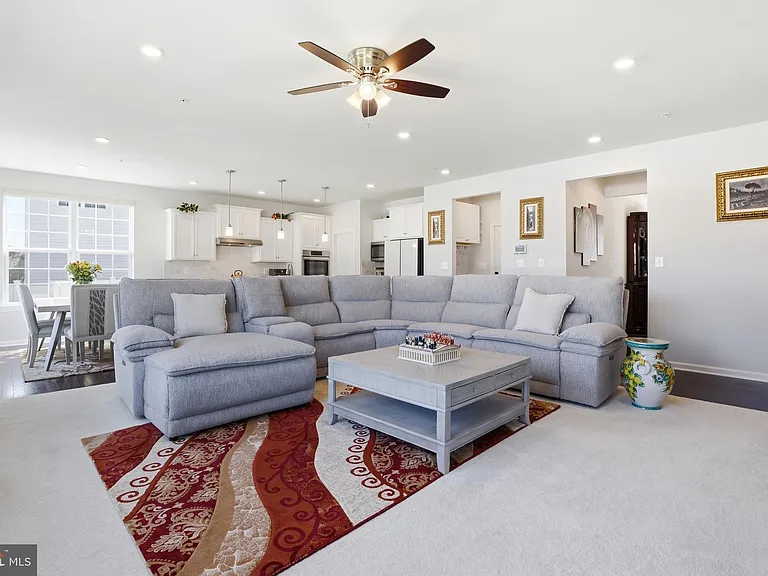 6702 Savannah Dr — Photo 16