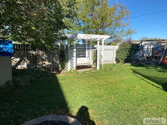 4th image of 2960 Kevin Cir