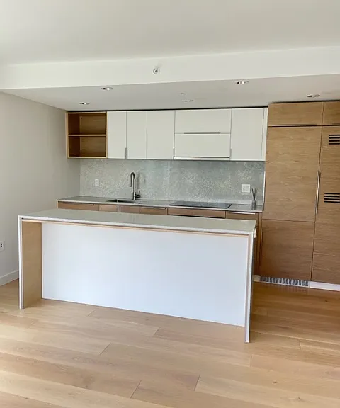 1770 Davie St — Photo 2