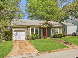 713 Highland Dr, Palestine, TX