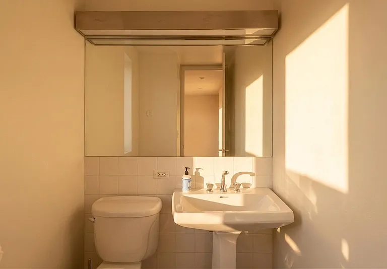 525 E 72nd St #17FG — Photo 15