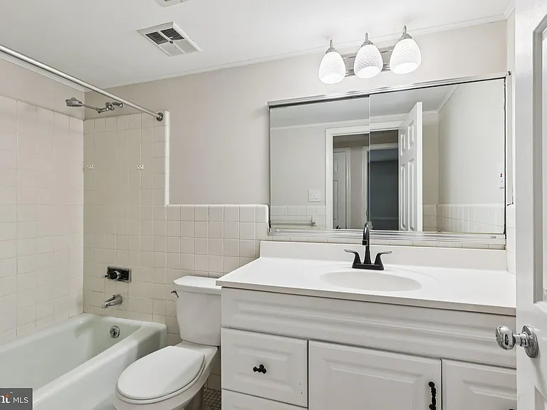 106 Harvest Ln #206 — Photo 7