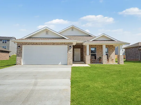 1597 E Charlton Street, Republic, MO 65738