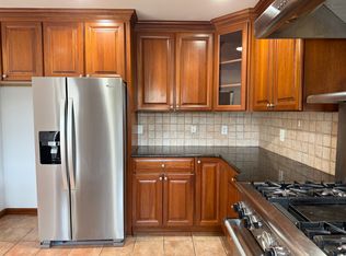 421 Centre St FLOOR 1, Nutley, NJ 07110