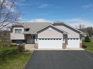 7746 385th St, North Branch, MN 55056