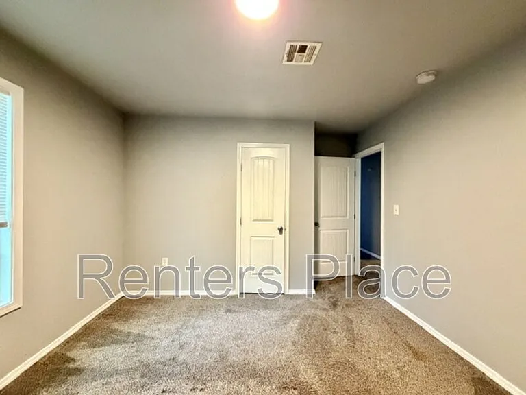 2326 N Atlanta Pl — Photo 11
