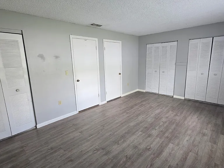 1802 Barton Dr #2 — Photo 9