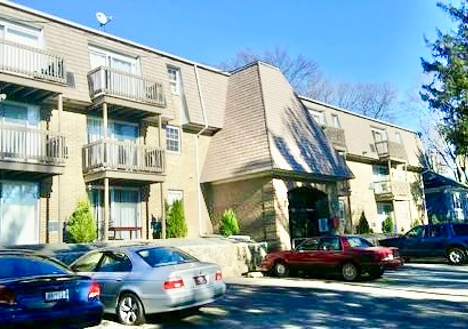1701 Smith St. — Photo 1