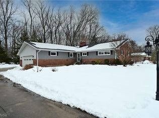 10609 Tanager Trl, Brecksville, OH