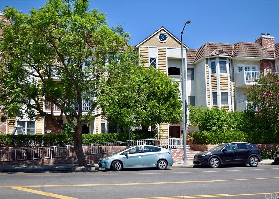 1st image of 4401 Moorpark Way APT 209