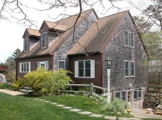 77 13th St N, Edgartown, MA 02539