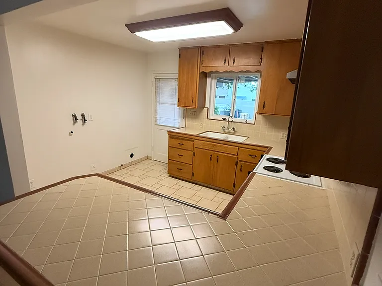 61 Loma Pl — Photo 12
