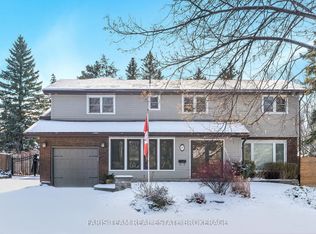 27 Garrett Cres, Barrie, ON L4M 5K7