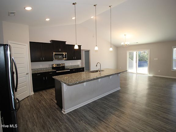 3rd image of 318 Independence Boulevard