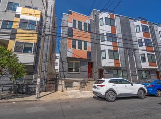 908 N 16th St #1, Philadelphia, PA 19130