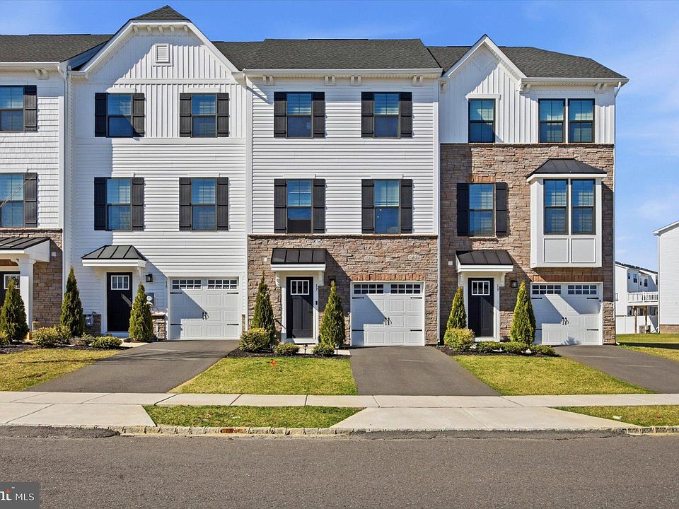 1st image of 17 Sage Way