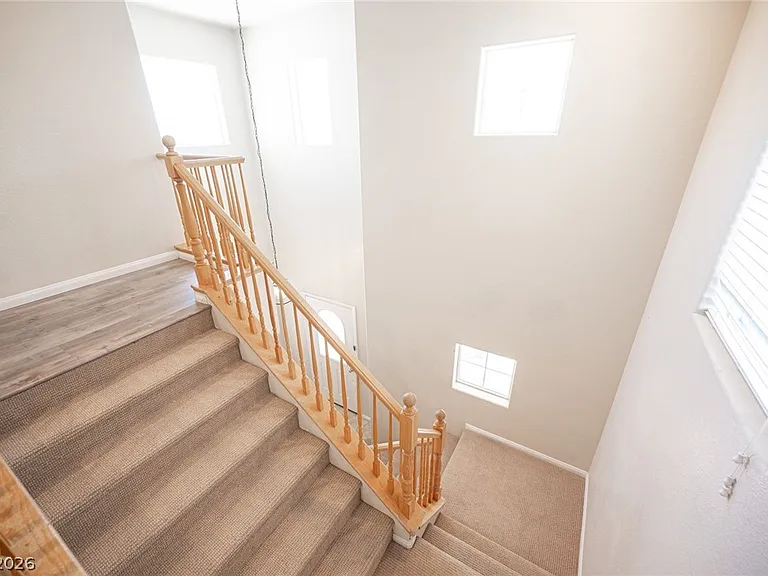 10474 Howling Coyote Ave — Photo 34