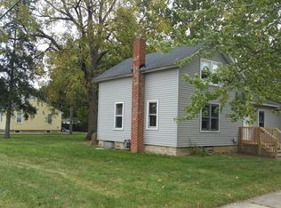 303 S Center St, Plano, IL 60545