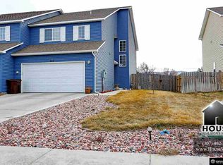 683 6th St, Evansville, WY 82636