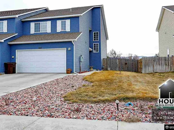 683 6th St, Evansville, WY 82636
