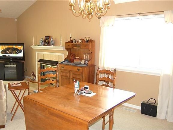 5th image of 1445 Ashworth Ct