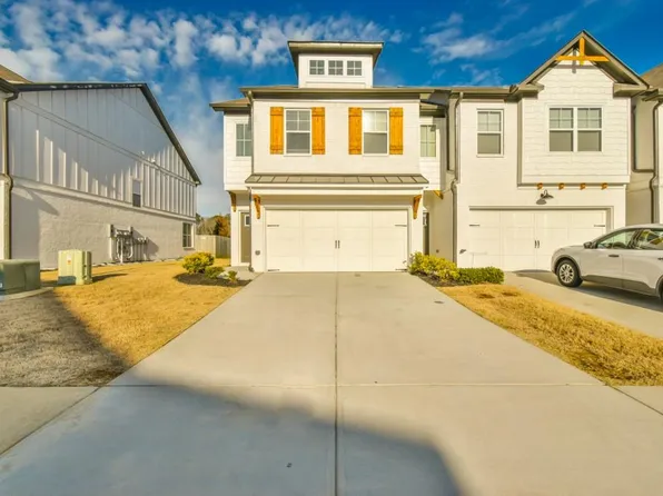 126 Cannon Trace Dr, Winder, GA 30680