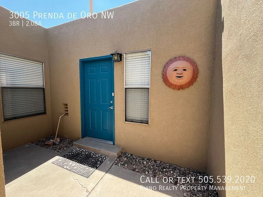 Cute 3 Bedroom 2 Bathroom Home In NW Albuquerque! — Photo 2