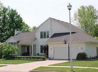 2155 Quarry Rd, East Lansing, MI 48823