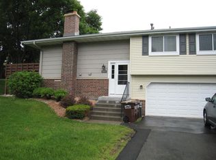 8403 97 1/2 St W, Bloomington, MN 55438