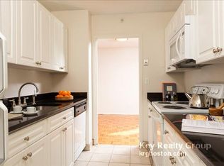 1 Longfellow Pl, Boston, MA 02114