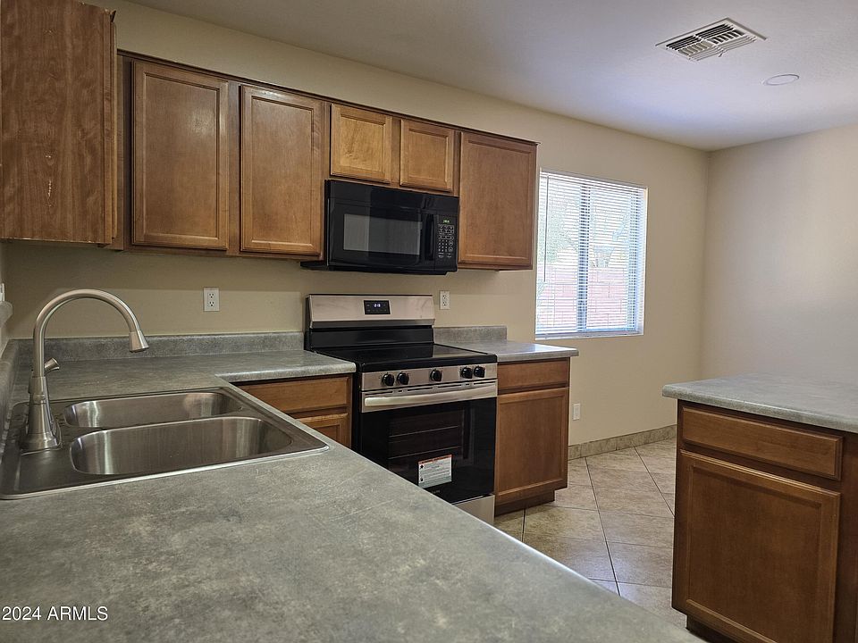 1st image of 3422 W WAYLAND Drive