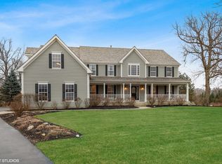 223 Bridle Path Ct, Fox River Grove, IL 60021