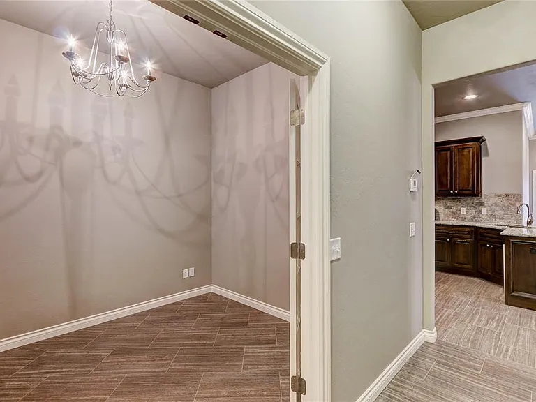 2809 Tranquilo Ln — Photo 29