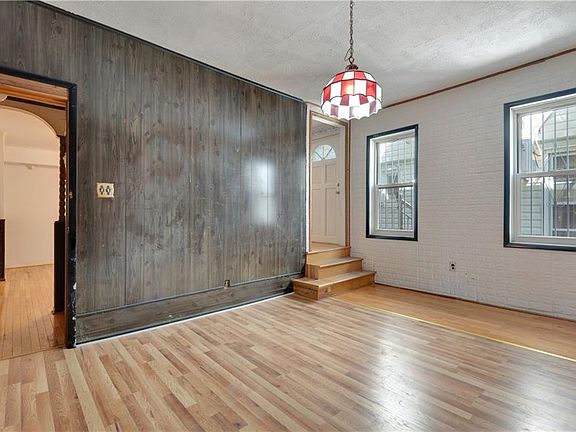 4th image of 114 Bay 46th St