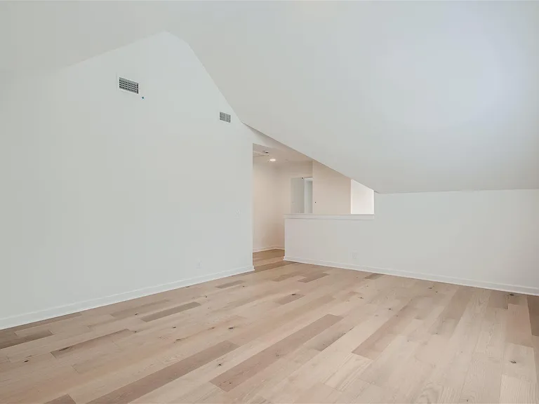 1140 Alcove Way — Photo 21