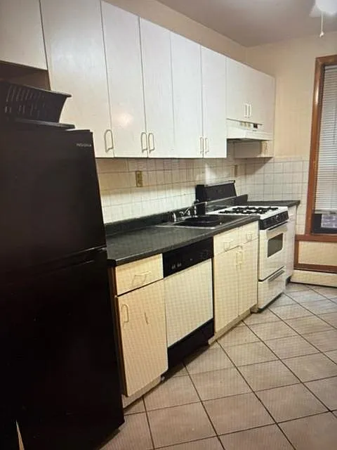 1 bed, 1.0 bath, $1,750 — Photo 2