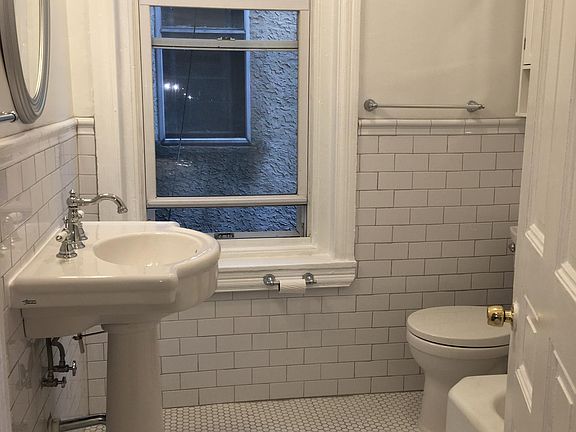 4th image of 3024 W Girard Ave