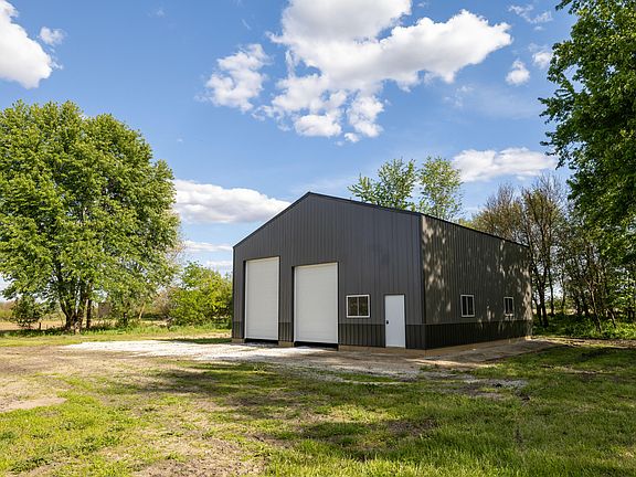 4th image of 10396 W County Road 300 S #S