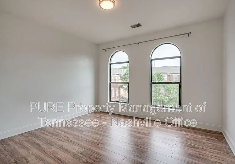 760 Wedgewood Park #305 — Photo 12
