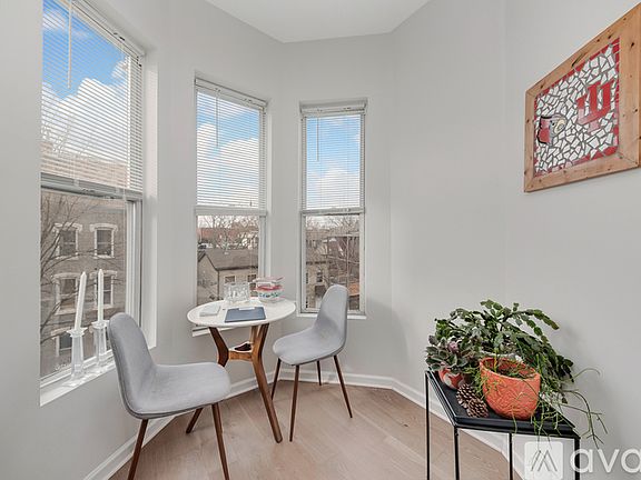 5th image of 1436 W Erie St APT 3D