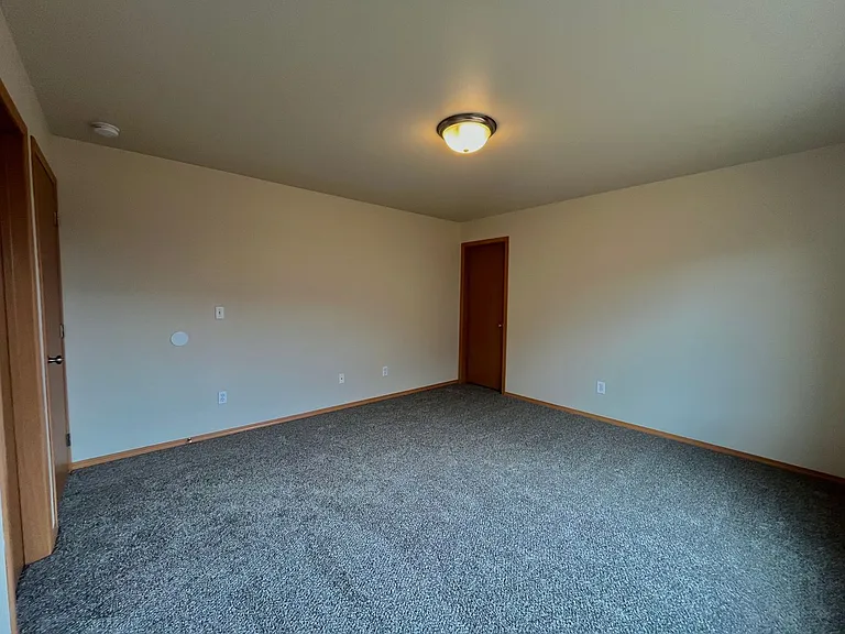 310 E 28th Ave — Photo 8