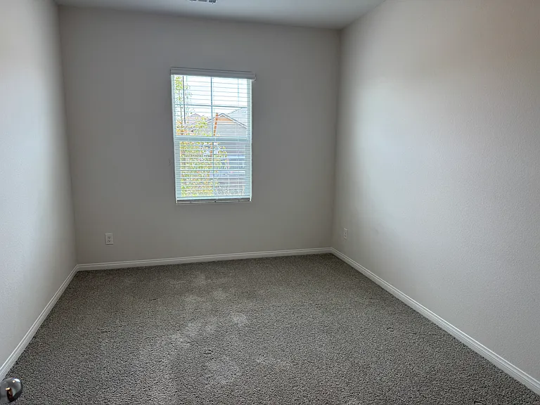579 Quiet Serenade Ct — Photo 5