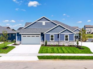 1598 Weston Ridge Rd, Oconomowoc, WI 53066