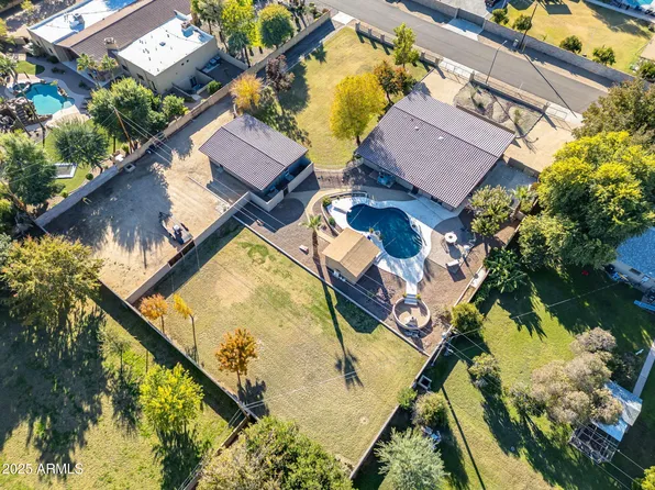 13217 N 65th Drive, Glendale, AZ 85304