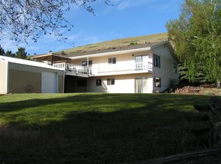 2112 Dawn Dr, Klamath Falls, OR 97603